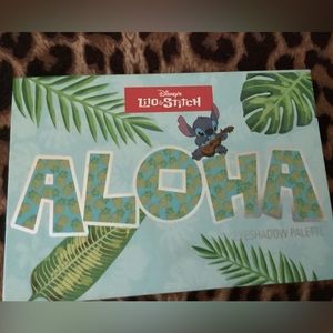 DISNEY STITCH EYESHADOW PALETTE
